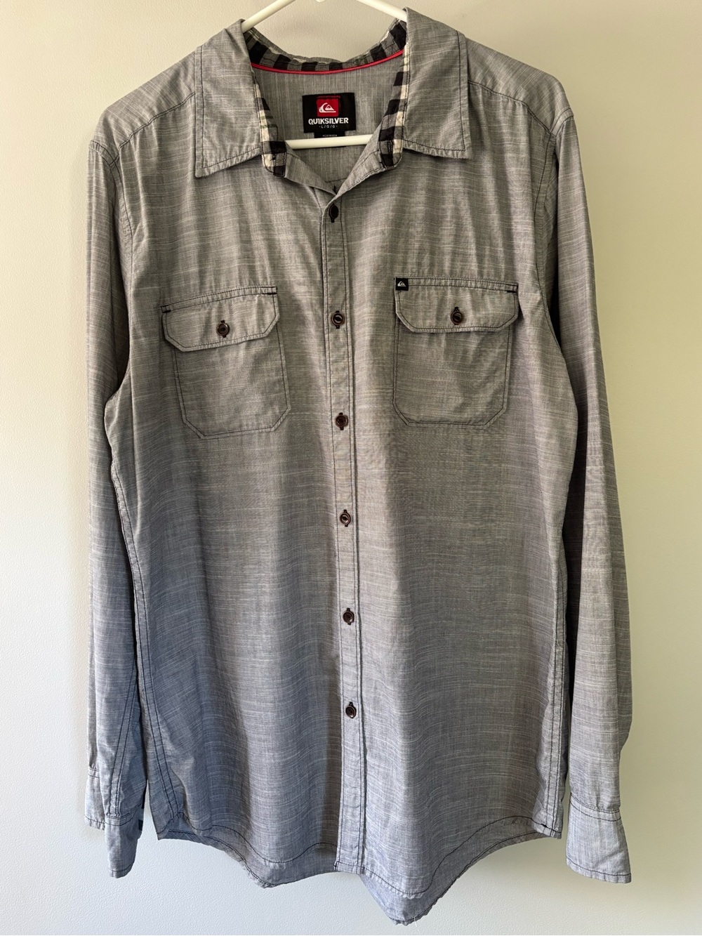 Quiksilver Men’s Gray Long-Sleeve Button-Down Shirt